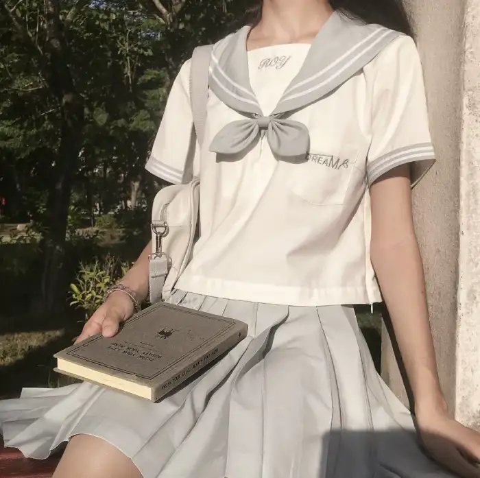 沉默的人封面