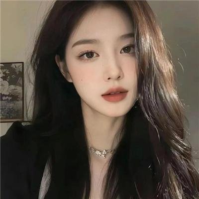 白月光攻略对象封面